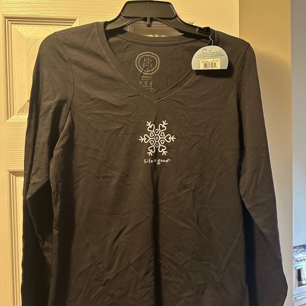 Life is Good long sleeve black snowflake shirt